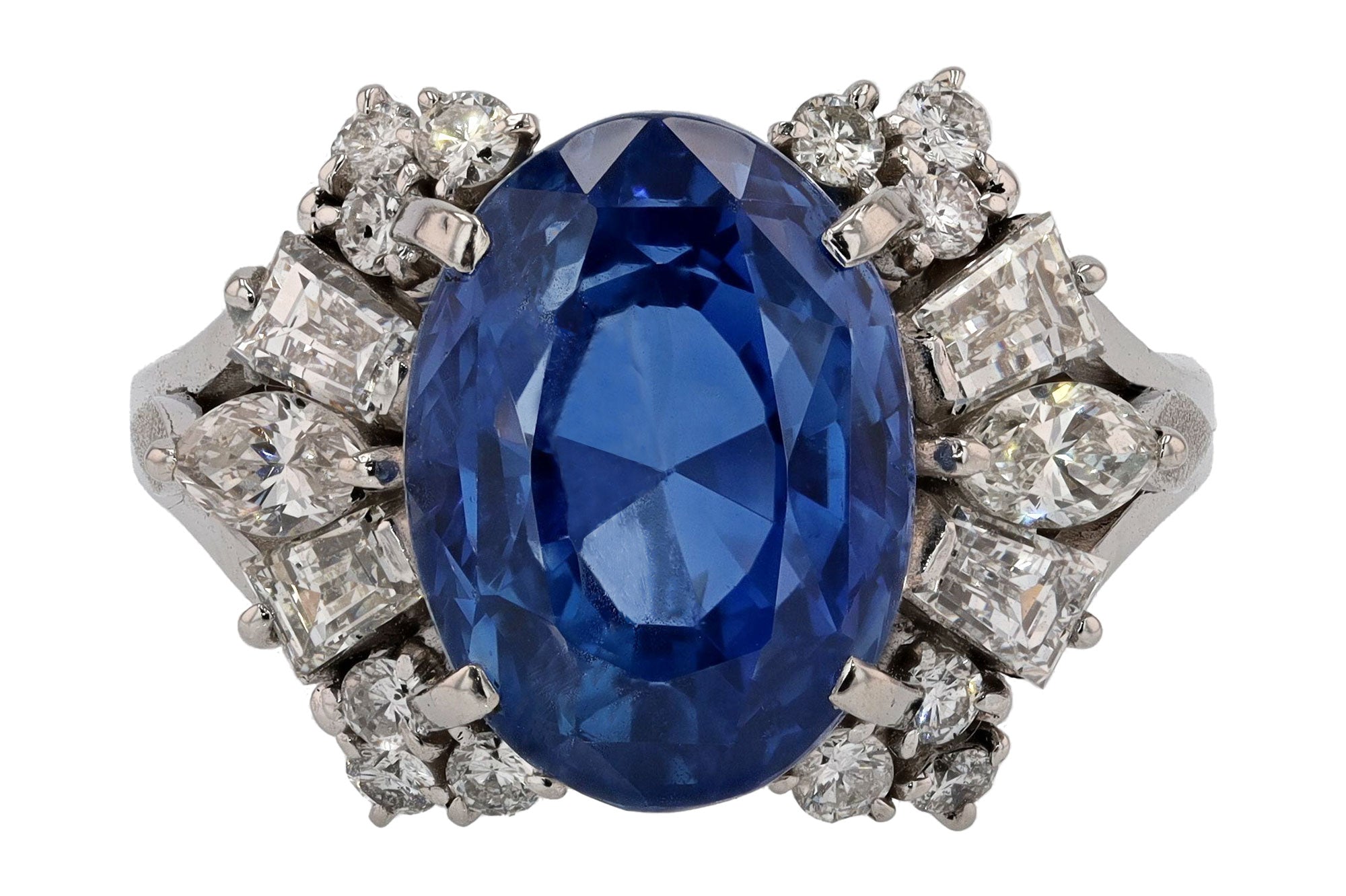 GIA Unheated 9 Carat Oval Ceylon Sapphire Cocktail Ring