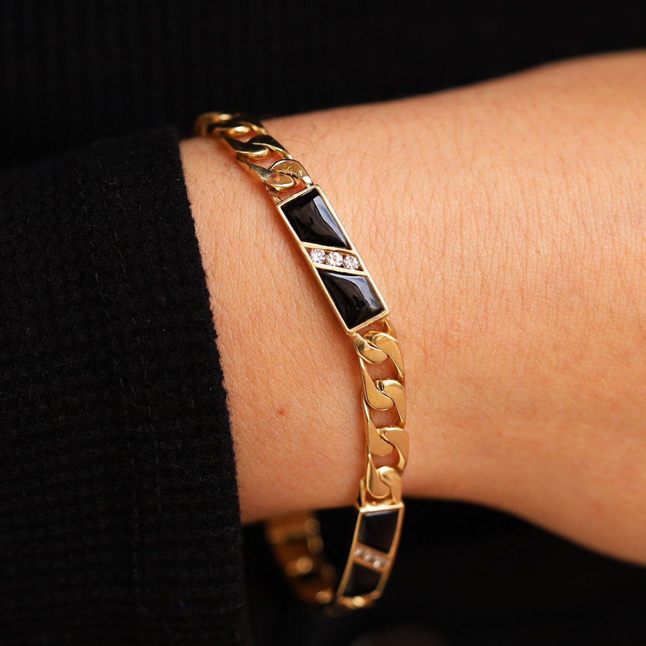 Ladies 1980s 14k Italian Gold Onyx & Diamond Cuban Link Bracelet